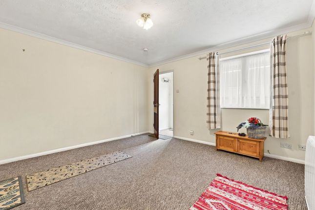 9 Pemberton Court Pemberton Avenue, Ingatestone photo 2