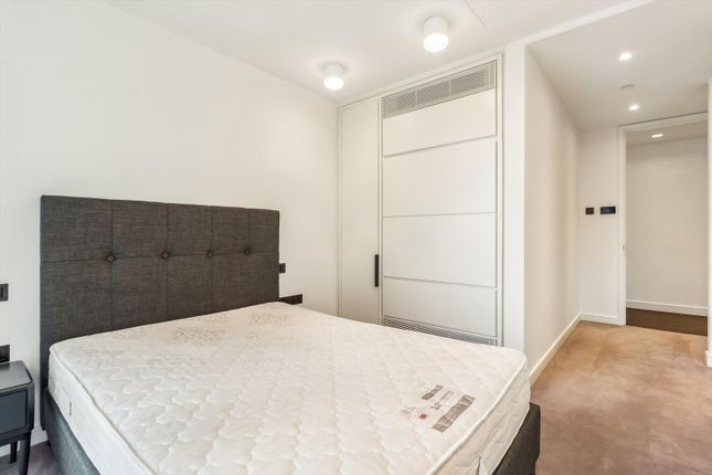 Flat for sale in Casson Square, London