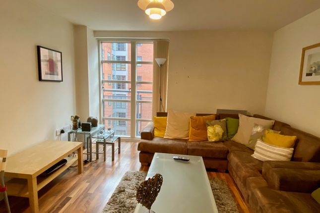 Thumbnail Flat to rent in Quadrangle, Lower Ormond Street, Central, Manchester