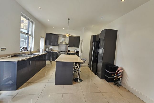 Broadfield Road, London photo 4
