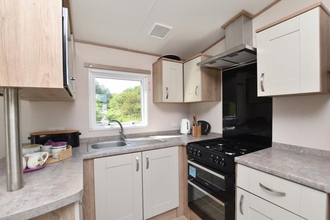 4 Meadow, New Beach Holiday Park, Hythe Road, Dymchurch photo 4
