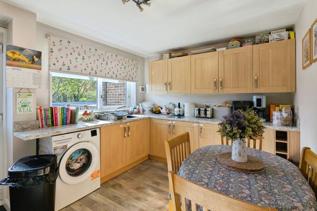 23, Truro Road, Harrogate photo 4