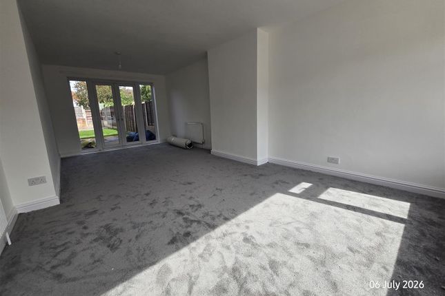50, Land Oak Drive, Kidderminster photo 5