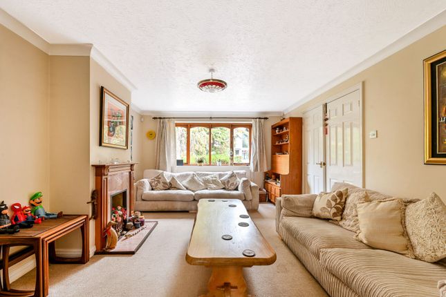 Chapel Lane, Pirbright photo 2