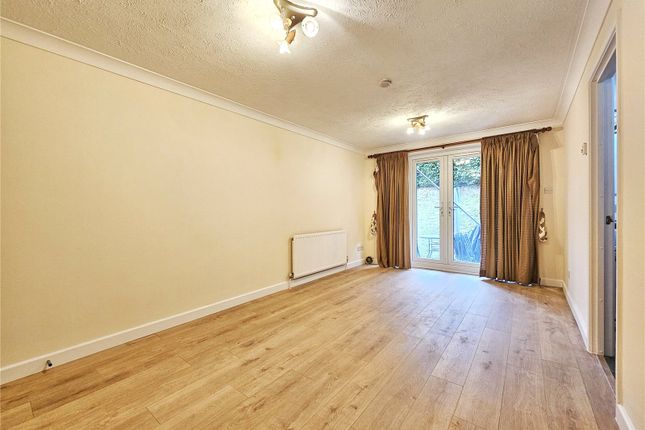 Flat 8 Kestrel House,, Weydon Lane, Surrey photo 2