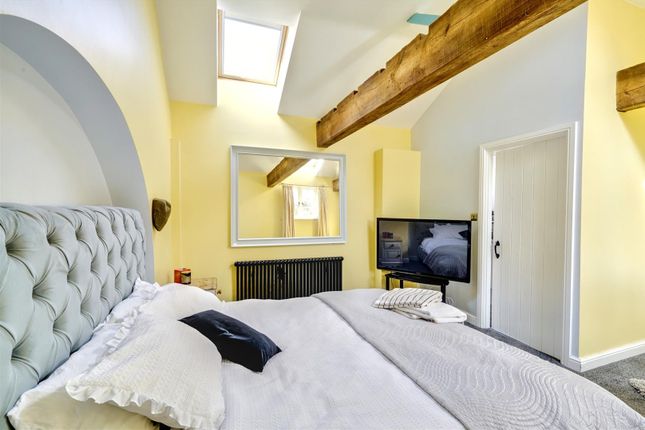 Bedroom 1_2.Jpeg