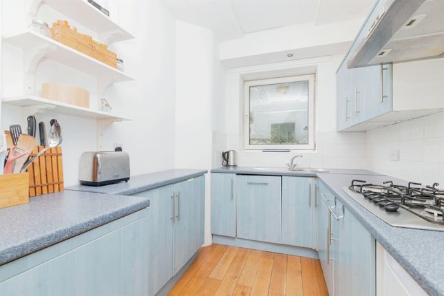 Flat for sale in Florida Street, Battlefield, Glasgow