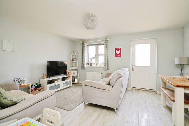 15, Redcar Road, Bicester photo 3