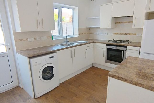 4, Repton Gardens, Hedge End photo 2