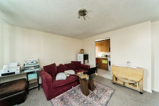 Flat 6, Dune House, 44, Broad Oak Close, East Sussex photo 3
