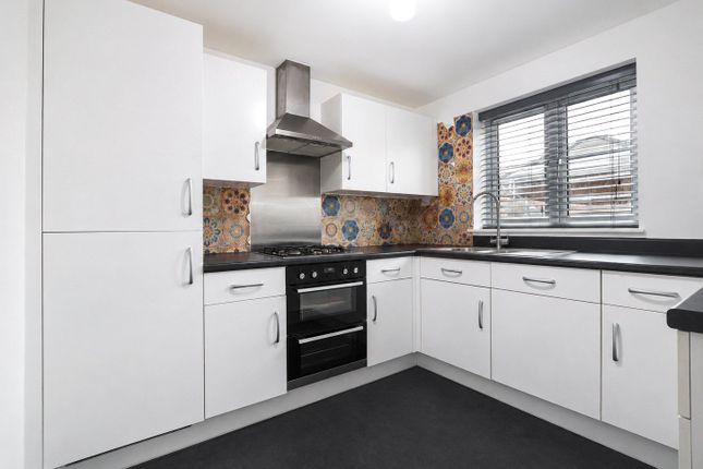 12, Linnet Grove, Essex photo 4