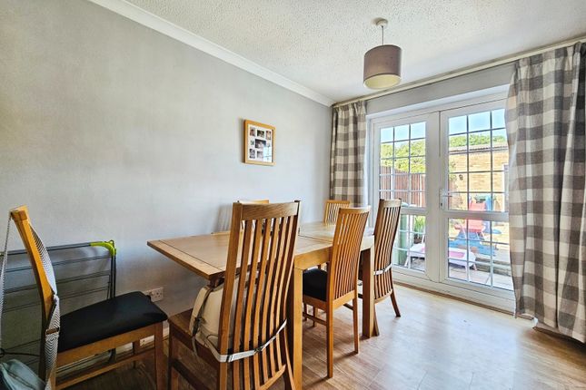 109, Waters Drive, Surrey photo 4