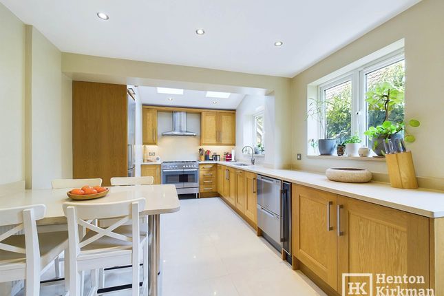 222, Rosebay Avenue, Billericay photo 4