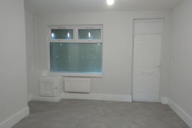 Elizabeth Street, Barnsley photo 3