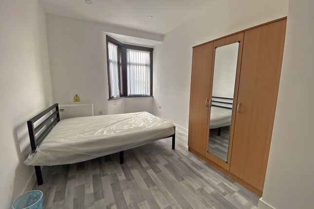 Thumbnail Room to rent in Ley Street, Ilford