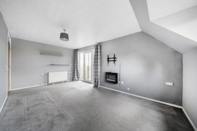 34, Ashridge Court, Berkshire photo 4