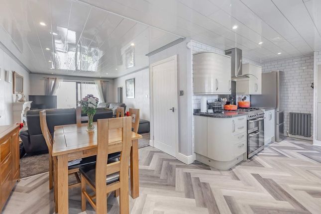 The Beeches, 20a Woodhill Road, Blackridge photo 4