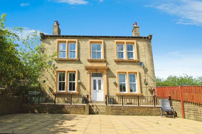 Thumbnail Detached house for sale in Brearcliffe Street, Buttershaw, Bradford