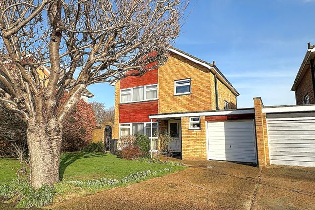 2, Farmcroft, Gravesend photo 2