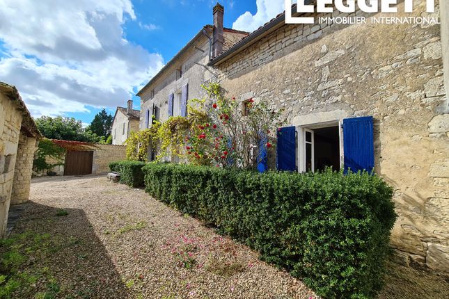 Thumbnail Villa for sale in Ambérac, Charente, Nouvelle-Aquitaine