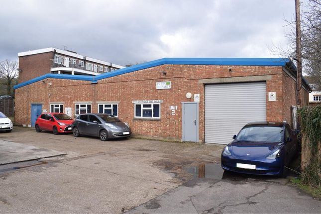 Light industrial to let in Rectory Lane, Loughton