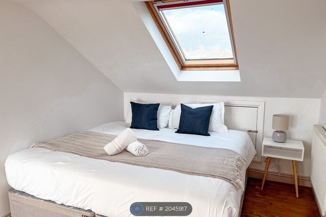 Terraced house to rent in Freshfield Road, Brighton