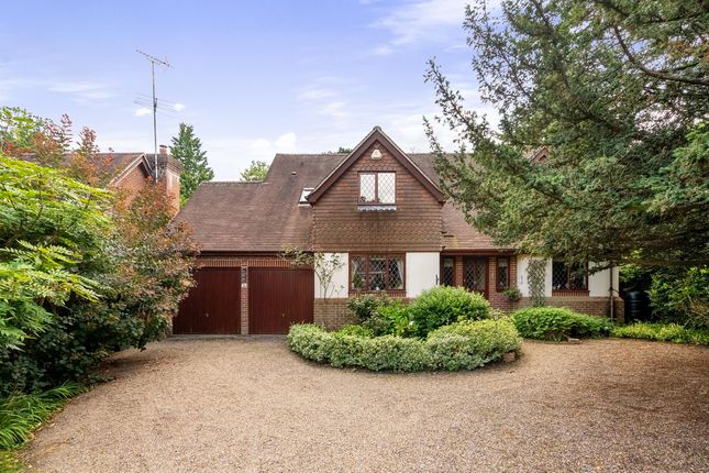 Thumbnail Detached house for sale in Park Road, Kenley