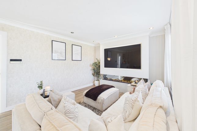 31 Sandpiper Crescent, Coatbridge photo 4