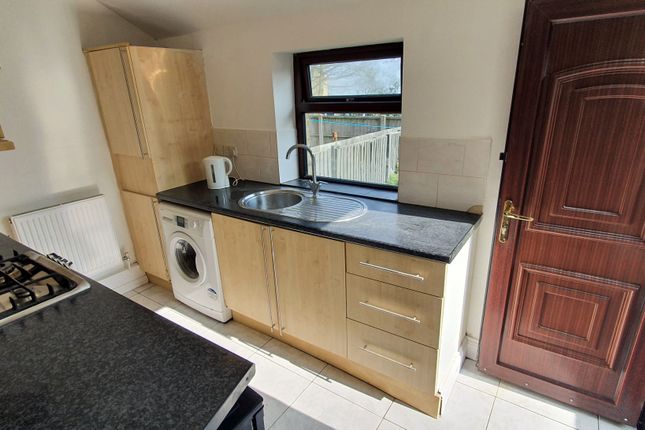 Thornton Rd, Bradford photo 5