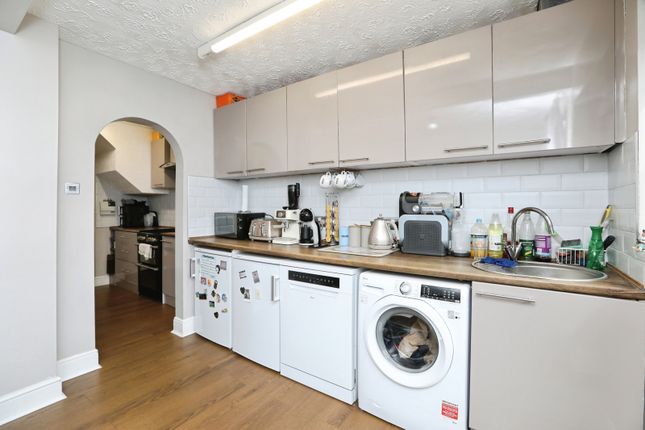 5, Binland Grove, Kent photo 4