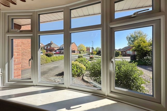 38, Florence Road, Bilbrook, Wolverhampton photo 3