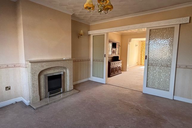 20, Lavington Drive, Gloucester photo 2