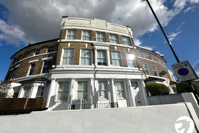 Thumbnail Flat for sale in Courthill Road, Lewisham, London