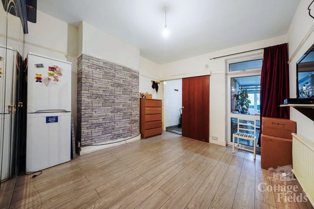 Property for sale in Tottenhall Road, London