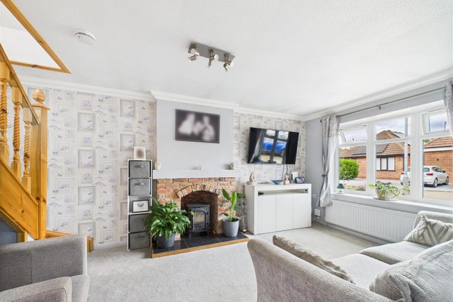 29, Manor Drive, Elloughton photo 3