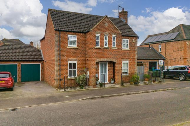 Detached house for sale in Spruce Road, Fairford Leys, Aylesbury