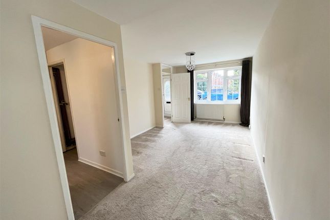 56, Mainwaring Drive, Wilmslow photo 2