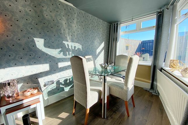 432 Eastgarth, Newcastle upon Tyne photo 4