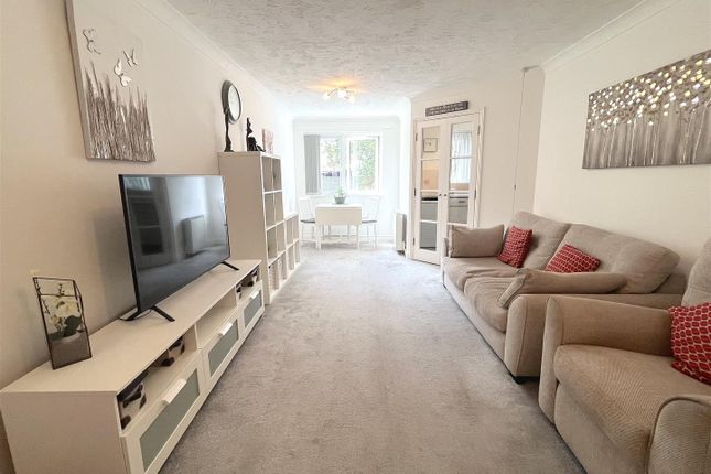 34 Waters Edge Court, 1, Wharfside Close, Erith photo 3
