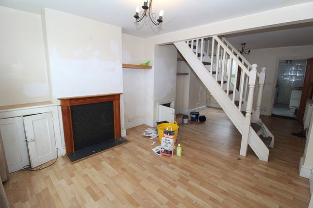 26, Beacon Hill, Bromley photo 5
