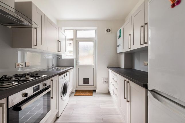 230, Brettenham Road, Walthamstow photo 3