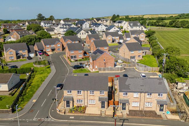 14, Clos Clement, Llanelli photo 2