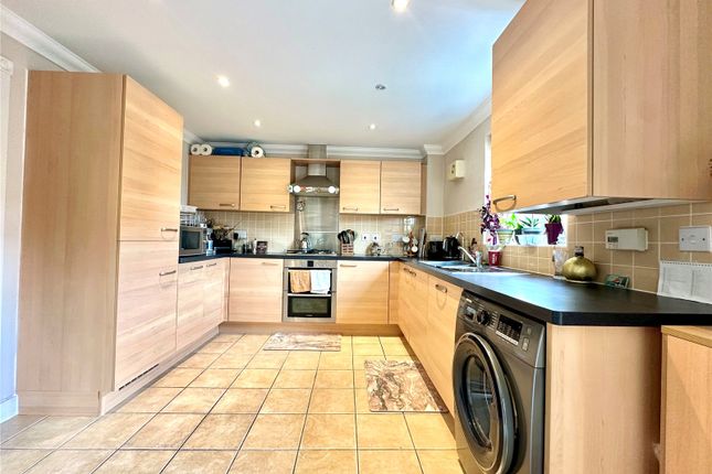 30, Seacole Crescent, Swindon photo 4