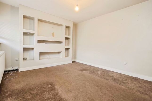 47, Cornfield Croft, Birmingham photo 4