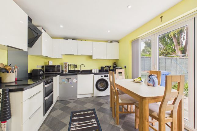 5 Aspen Close, Willerby, East Riding of Yorkshire photo 3