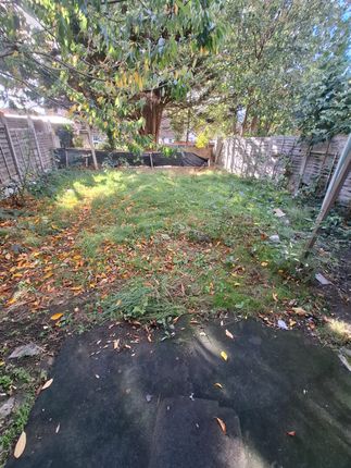 BROMLEY photo 5