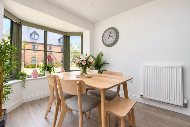 46, Bolley Avenue, Bordon photo 4