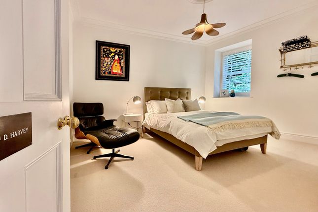 684Fd5dc75796_4Th Bedroom