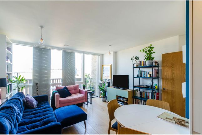 Thumbnail Flat for sale in 104 Wandsworth High Street, Wandsworth