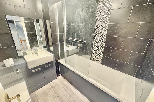 22, Thorn Road, Peterborough photo 4